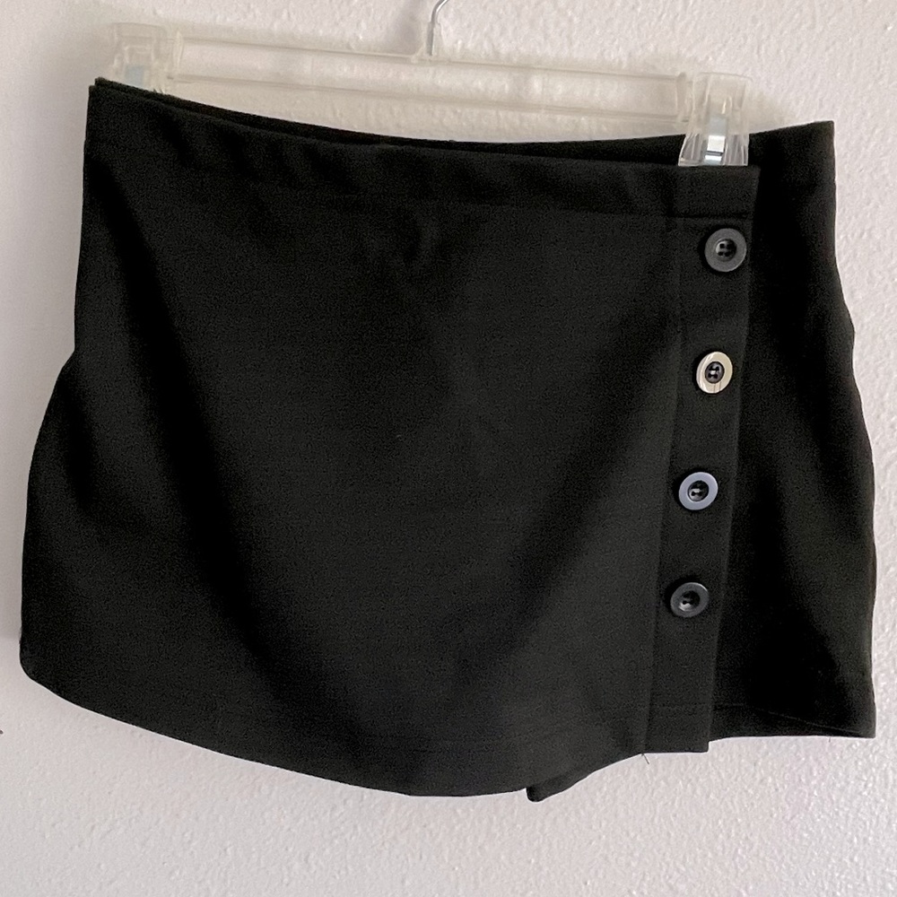 Skort